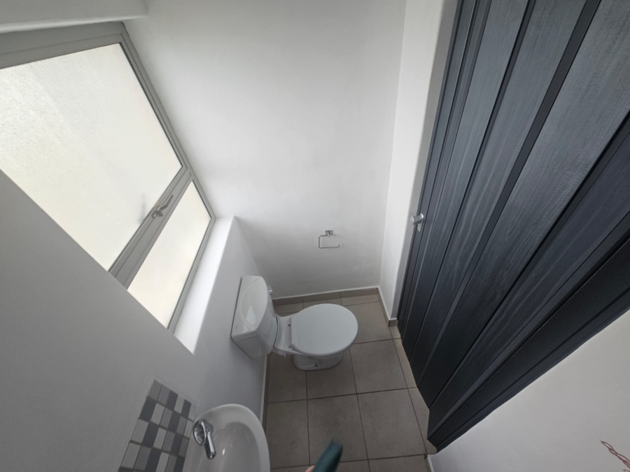 To Let 1 Bedroom Property for Rent in Zoo Park Western Cape